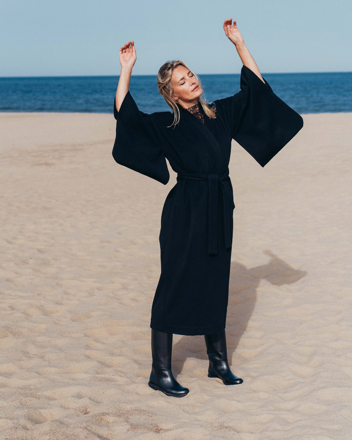 KIMONO O1 - Forever Black